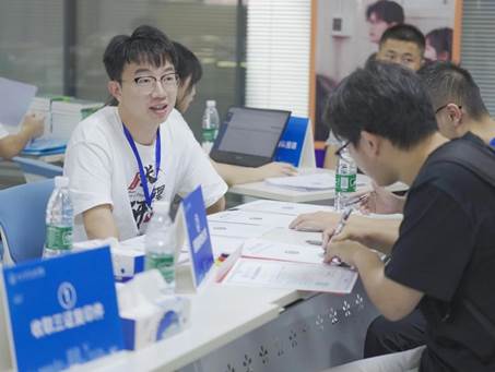 8cf7e029ca19bdf4d391f4a4b1c7ac0b